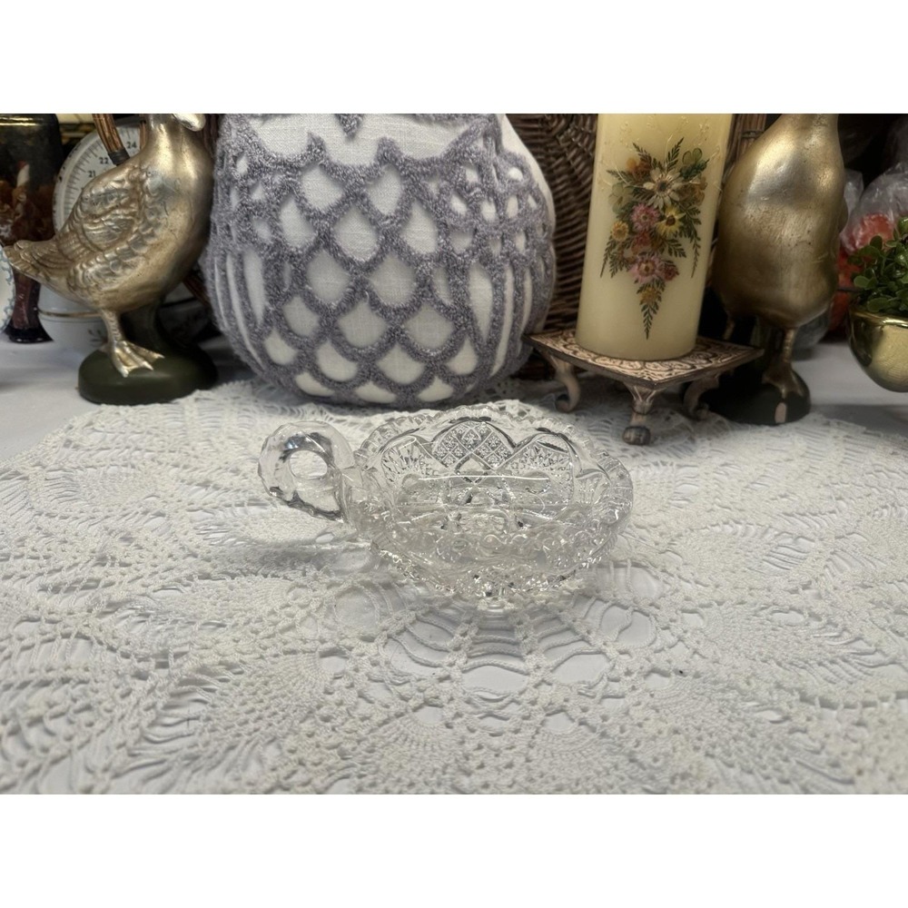 Nucut no. 568 Nappy Imperial Glass Vintage Handled Olive Candy Trinket Pressed